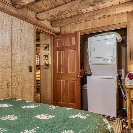 Very Private, Real Log Cabin With Hot Tub! سيفيرفيل المظهر الخارجي الصورة