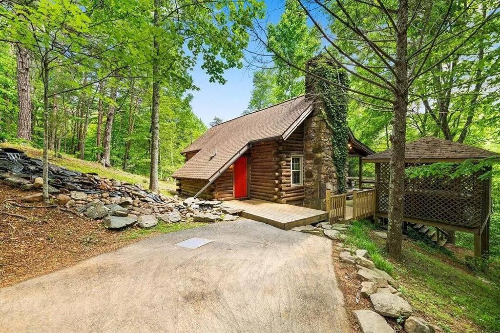 Very Private, Real Log Cabin With Hot Tub! سيفيرفيل المظهر الخارجي الصورة