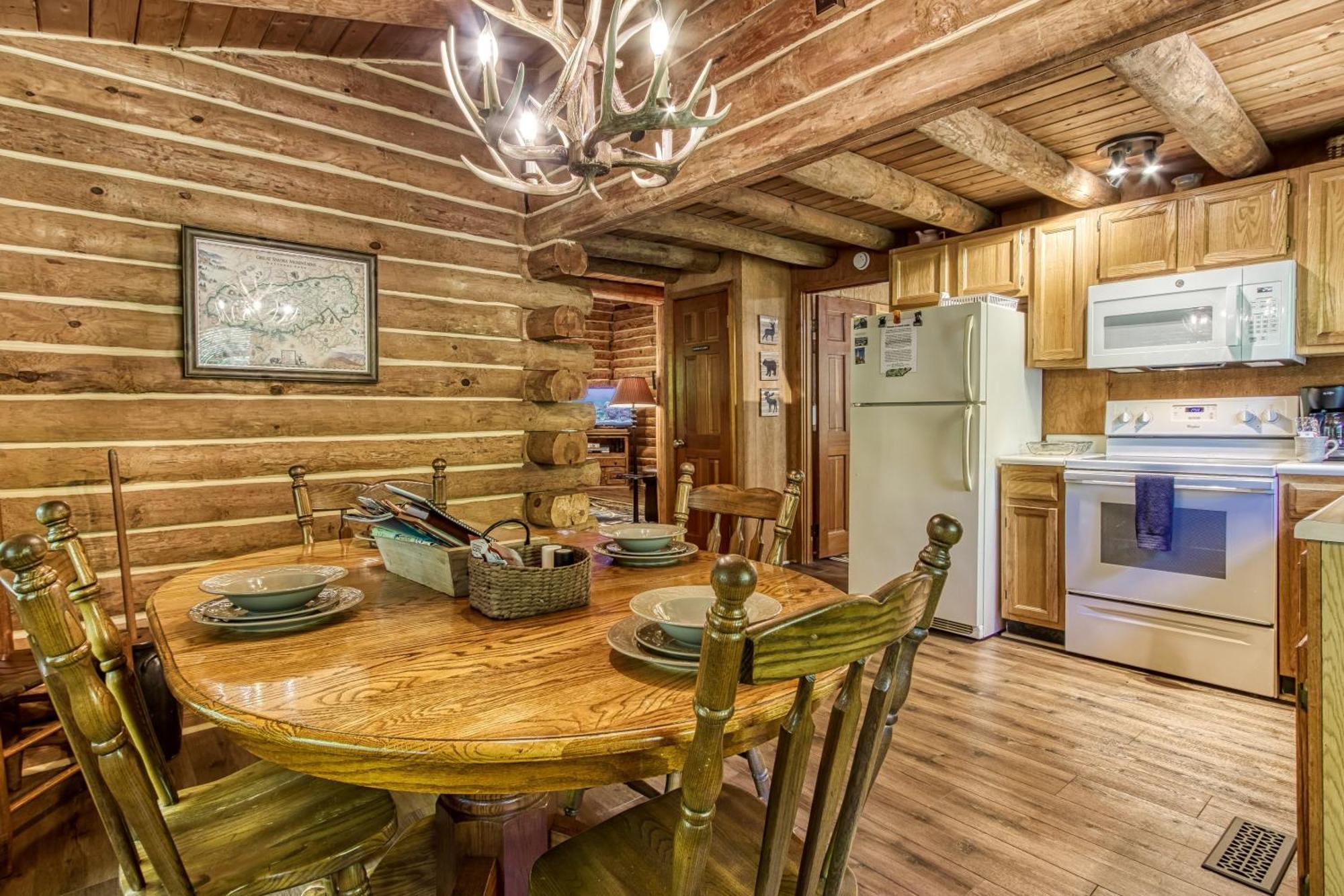 Very Private, Real Log Cabin With Hot Tub! سيفيرفيل المظهر الخارجي الصورة