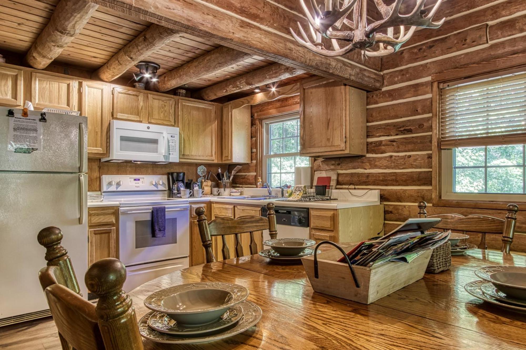 Very Private, Real Log Cabin With Hot Tub! سيفيرفيل المظهر الخارجي الصورة