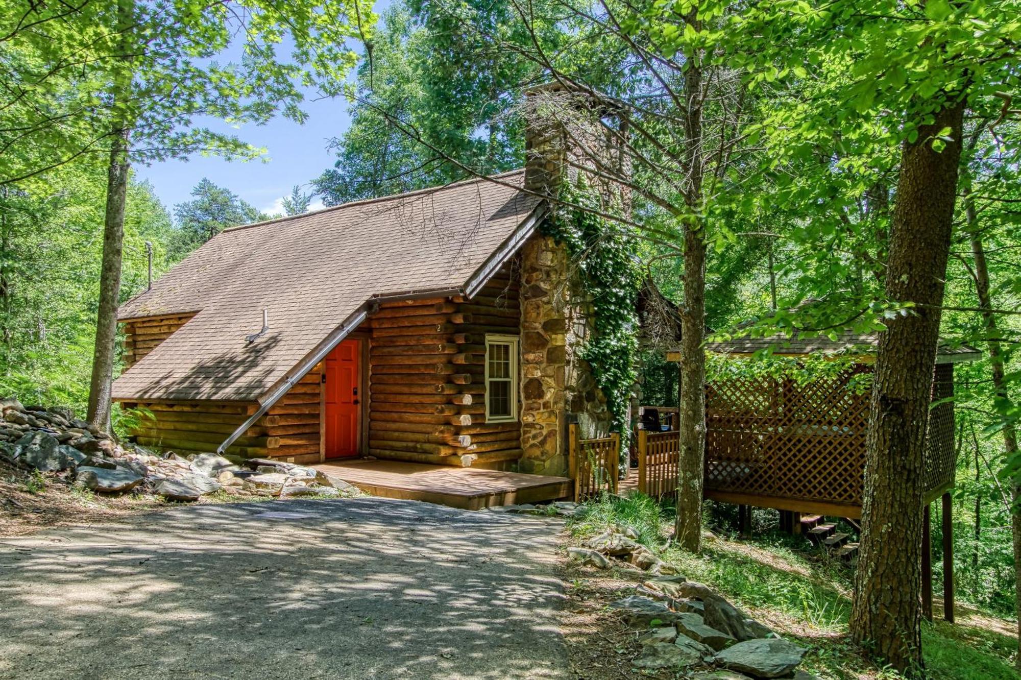 Very Private, Real Log Cabin With Hot Tub! سيفيرفيل المظهر الخارجي الصورة